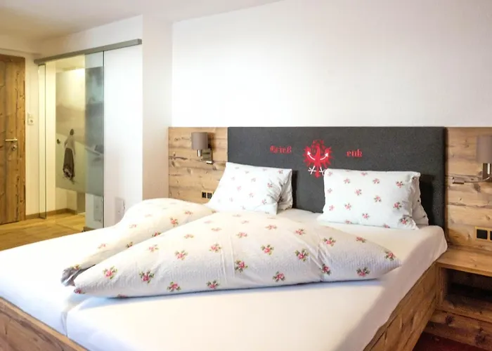 Lägenhetshotell Sunnhaeusl 3*